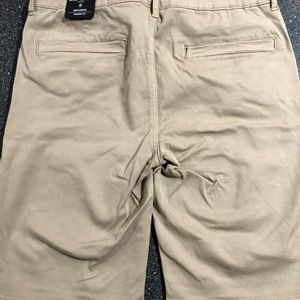 Brand new America Eagle Women’s Size 8  Bermuda